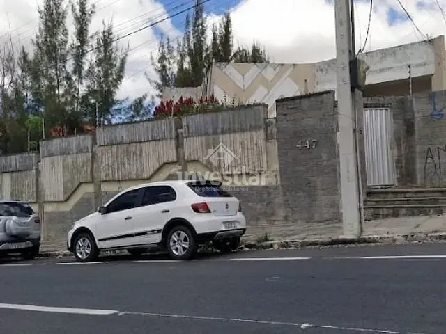 Casa com 960m² 5 quartos e 5 banheiros, à venda, no bairro Palmeira em Campina Grande