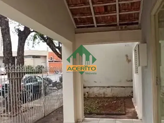 Casa com 258m² 4 quartos e 1 banheiro, à venda, no bairro Jardim Sumaré em Araçatuba