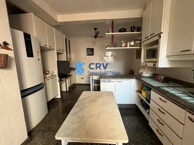 Casa com 330m² 4 quartos e 5 banheiros, à venda, no bairro Lago Parque em Londrina
