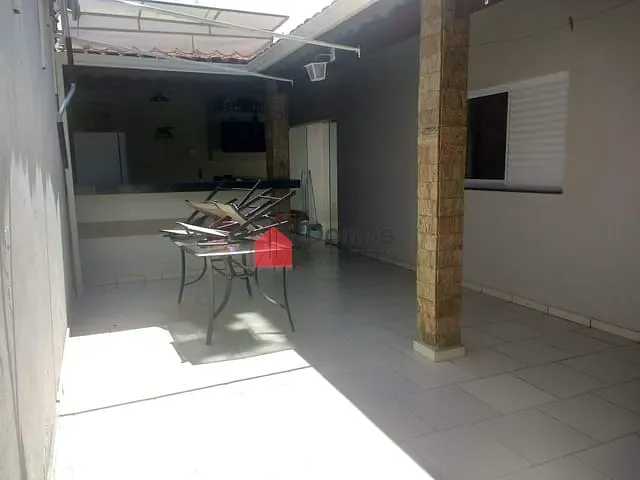 Casa com 300m² 3 quartos e 3 banheiros, à venda, no bairro Conjunto Habitacional Terra dos Ipês II (Fase I) em Pindamonhangaba
