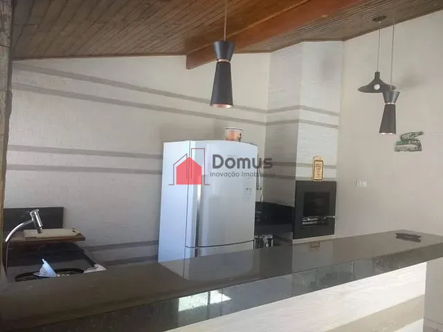Casa com 300m² 3 quartos e 3 banheiros, à venda, no bairro Conjunto Habitacional Terra dos Ipês II (Fase I) em Pindamonhangaba