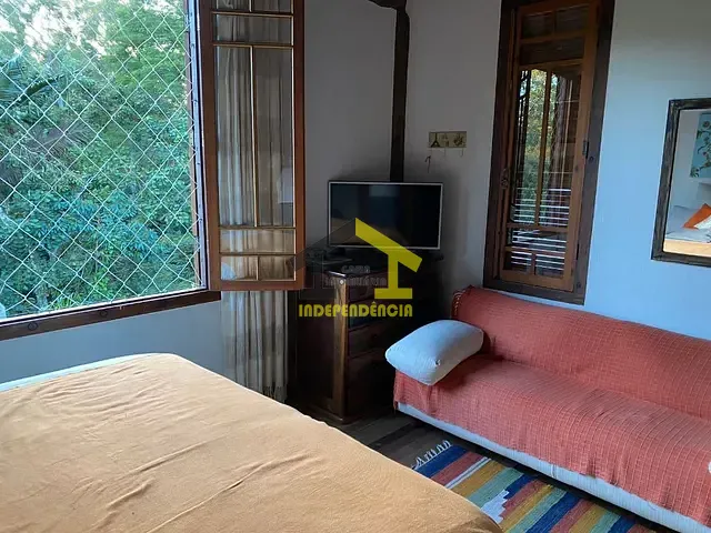 Casa com 600m² 3 quartos e 3 banheiros, à venda, no bairro Jardim do Golf I em Jandira
