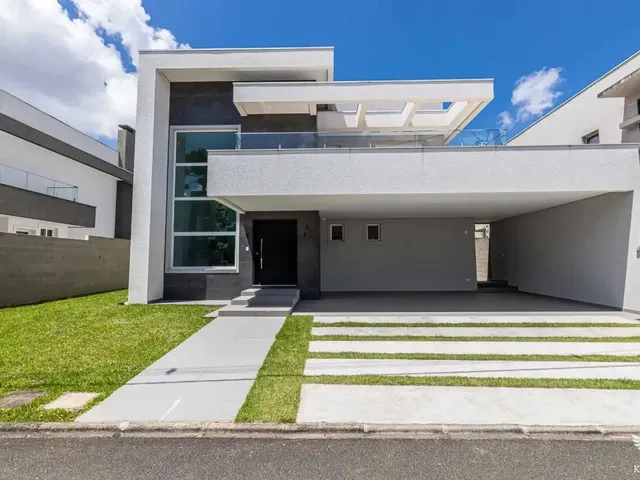 Casa com 512m² 3 quartos e 5 banheiros, à venda, no bairro Butiatuvinha em Curitiba