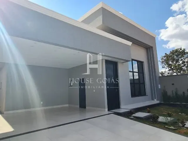 Casa com 378m² 3 quartos e 4 banheiros, à venda, no bairro Setor Faiçalville em Goiânia