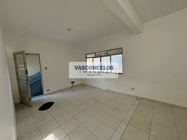 Casa 5 quartos e 3 banheiros, à venda, no bairro Jardim Vale do Sol em São José dos Campos