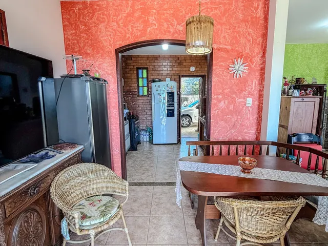Casa com 720m² 3 quartos e 4 banheiros, à venda, no bairro Costazul em Rio das Ostras