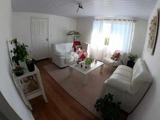 Casa 2 quartos e 2 banheiros, à venda, no bairro Bonsucesso em Guarapuava