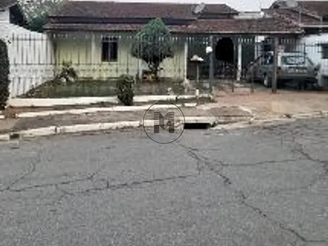 Casa com 331m² 3 quartos e 1 banheiro, à venda, no bairro Jardim David Fernandes Coelho em Guaratinguetá