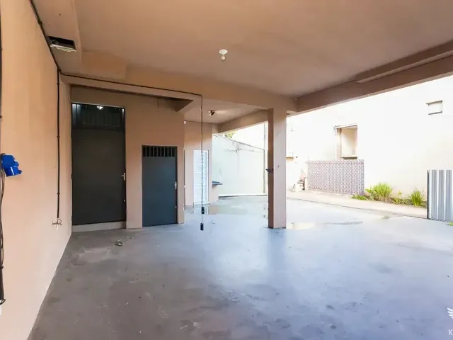 Casa à venda, no bairro Orleans em Curitiba