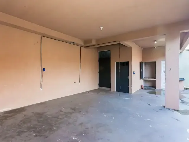 Casa à venda, no bairro Orleans em Curitiba