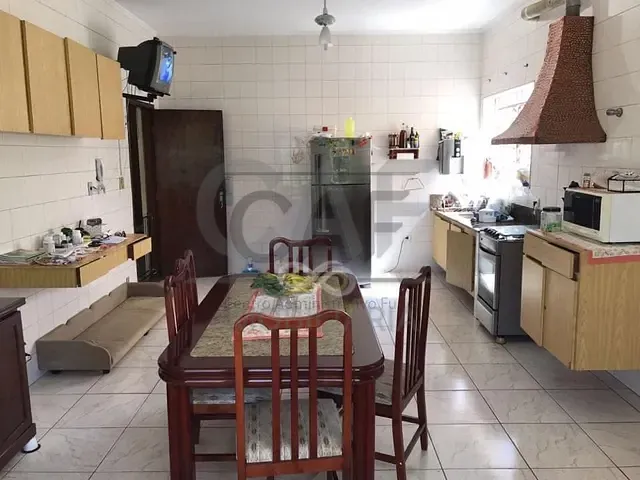 Casa com 1075m² 4 quartos e 5 banheiros, à venda, no bairro Jardim Alice em Jaguariúna