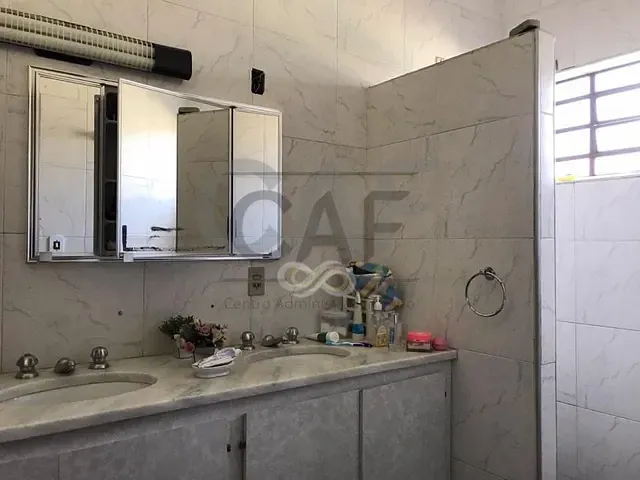 Casa com 1075m² 4 quartos e 5 banheiros, à venda, no bairro Jardim Alice em Jaguariúna