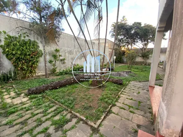 Casa com 786m² 7 quartos e 6 banheiros, à venda, no bairro Centro em Pouso Alegre