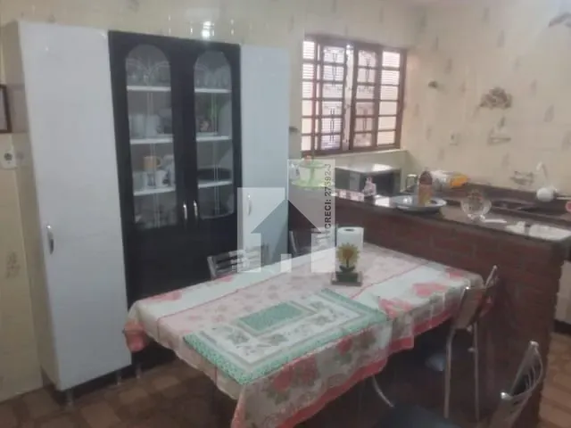 Casa 4 quartos e 1 banheiro, à venda, no bairro Vila Isabel Eber em Jundiaí
