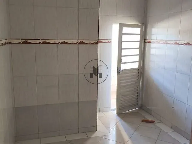 Casa 3 quartos e 2 banheiros, para alugar, no bairro Pedregulho em Guaratinguetá