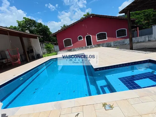 Casa com 662m² 4 quartos e 3 banheiros, à venda, no bairro Mar Verde II em Caraguatatuba
