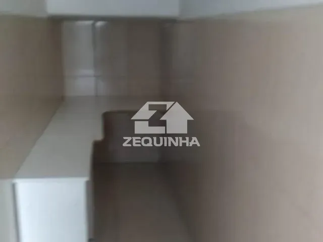 Casa com 241m² 4 quartos e 2 banheiros, à venda, no bairro Jardim das Flores em Osasco