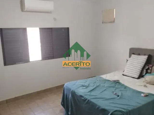 Casa com 400m² 3 quartos e 1 banheiro, à venda, no bairro Vila São Paulo em Araçatuba