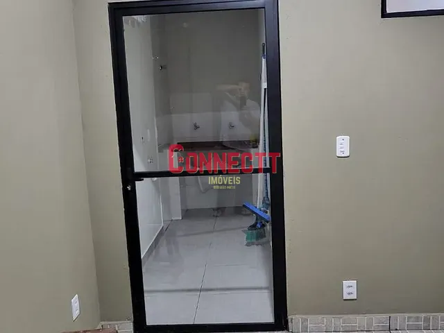 Casa com 275m² 1 quarto e 3 banheiros, à venda, no bairro Conjunto Residencial Sao Fernando em Ribeirão Preto