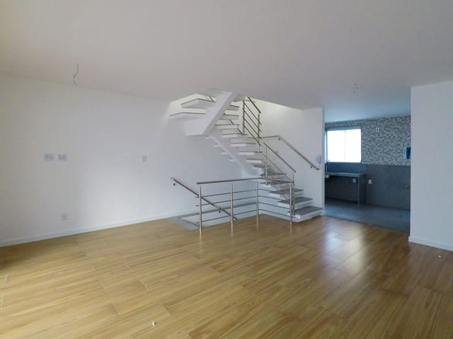 Foto do Casa - Casa Geminada Triplex em condomínio fechado com 3 Quartos, sendo 1 com suíte, 2 Banhos, 1 lavabo e 3 Vagas cobertas no Bairro Itapoã em BH, MG! | Deltalar Imóveis
