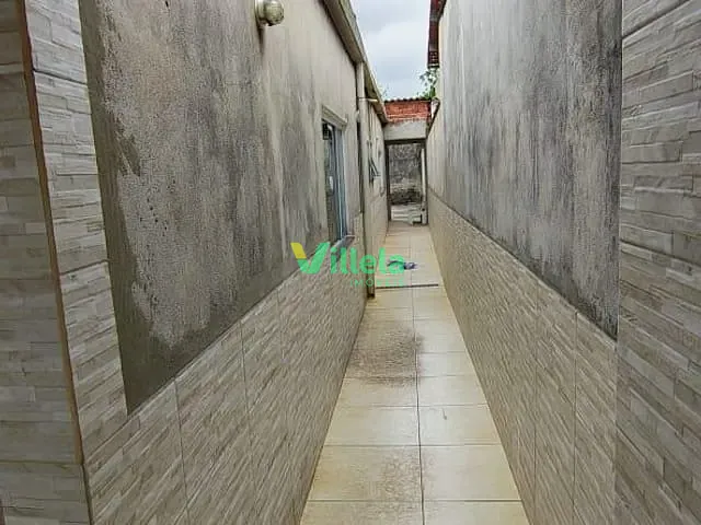 Casa 2 quartos e 1 banheiro, à venda, no bairro Jardim Mônica em Itaquaquecetuba