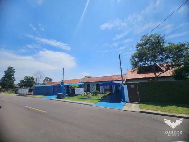 Casa com 431m² 3 quartos e 2 banheiros, à venda, no bairro Santa Felicidade em Curitiba