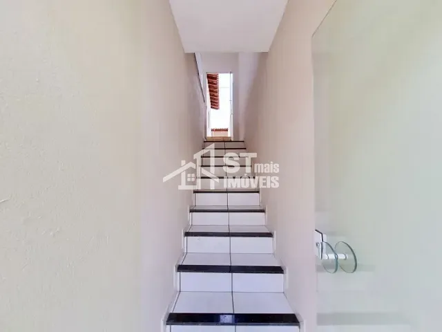 Casa com 200m² 3 quartos e 1 banheiro, à venda, no bairro Jardim Portal da Mantiqueira em Andradas