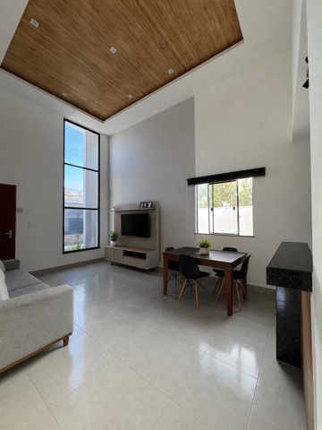 Casa 3 quartos e 2 banheiros, à venda, no bairro Verdes Mares em Rio das Ostras