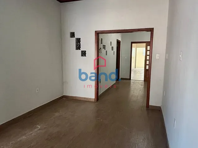 Casa 3 quartos e 2 banheiros, à venda, no bairro Centro em Porto Feliz
