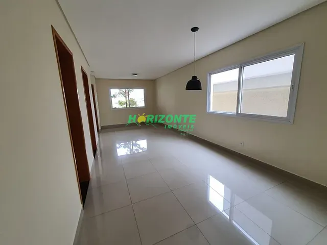 Casa com 250m² 4 quartos e 4 banheiros, à venda, no bairro Urbanova em São José dos Campos
