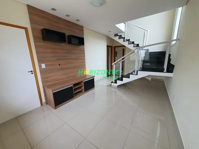 Casa com 250m² 4 quartos e 4 banheiros, à venda, no bairro Urbanova em São José dos Campos