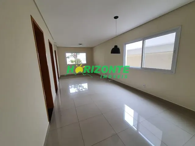 Casa com 250m² 4 quartos e 4 banheiros, à venda, no bairro Urbanova em São José dos Campos