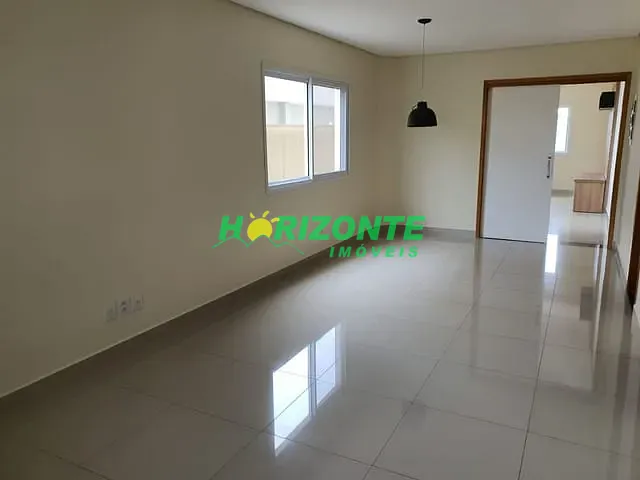 Casa com 250m² 4 quartos e 4 banheiros, à venda, no bairro Urbanova em São José dos Campos