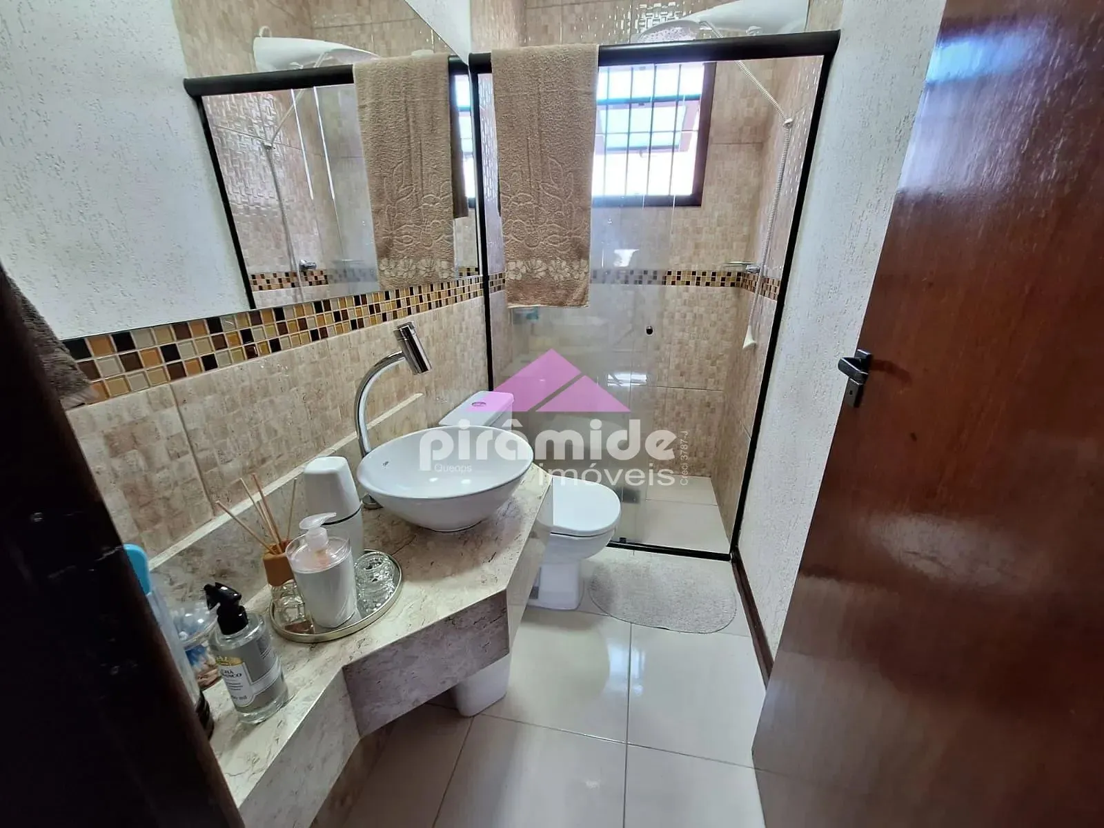 Casa, 3 quartos, 246 m² - Foto 28