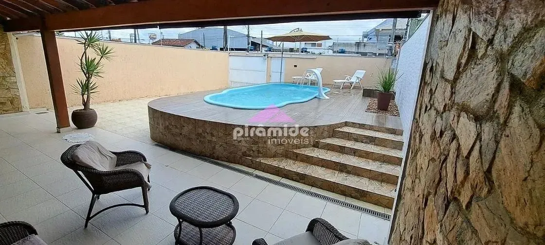 Casa, 3 quartos, 246 m² - Foto 3