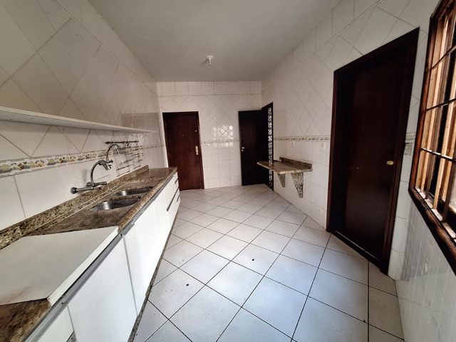 Casa 5 quartos e 2 banheiros, para alugar, no bairro São Marcos em Macaé