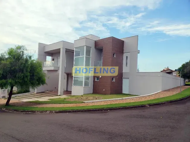 Casa com 732m² 4 quartos e 5 banheiros, à venda, no bairro Jardim do Horto em Rio Claro