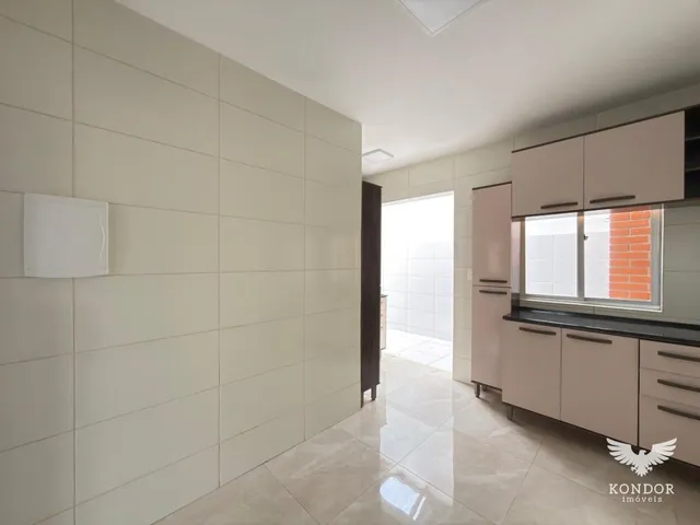 Casa 3 quartos e 2 banheiros, para alugar, no bairro Bom Jesus em São José Dos Pinhais