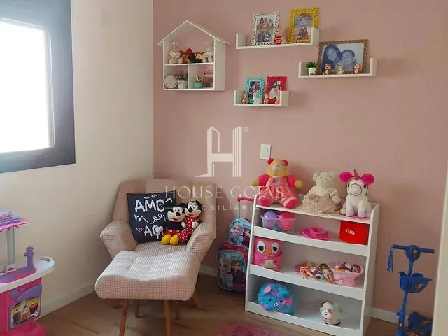 Casa com 531m² 4 quartos e 1 banheiro, à venda, no bairro Fazenda Vau das Pombas em Goiânia
