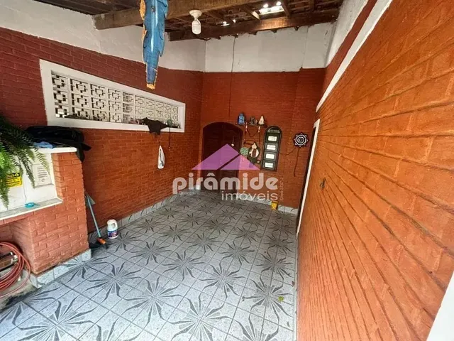 Casa com 160m² 3 quartos e 2 banheiros, à venda, no bairro Vila Nova Cristina em São José Dos Campos