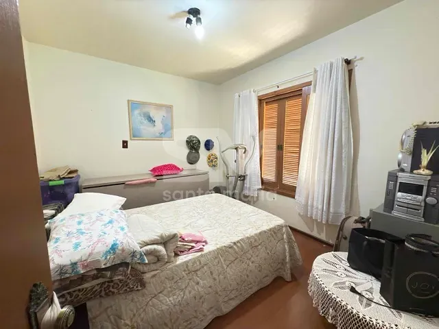 Casa com 397m² 3 quartos e 2 banheiros, à venda, no bairro Presidente Médici em Chapecó