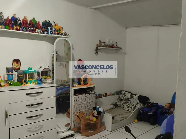 Casa com 250m² 2 quartos e 2 banheiros, à venda, no bairro Jardim Satélite em São José dos Campos