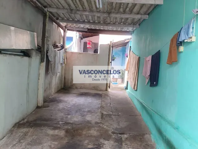 Casa com 250m² 2 quartos e 2 banheiros, à venda, no bairro Jardim Satélite em São José dos Campos
