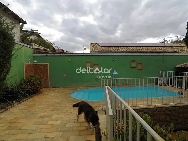 Casa com 360m² 5 quartos e 2 banheiros, à venda, no bairro Itapoã em Belo Horizonte