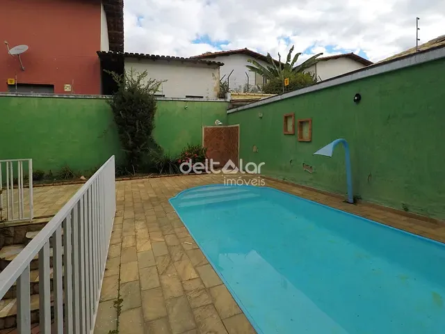 Casa com 360m² 5 quartos e 2 banheiros, à venda, no bairro Itapoã em Belo Horizonte