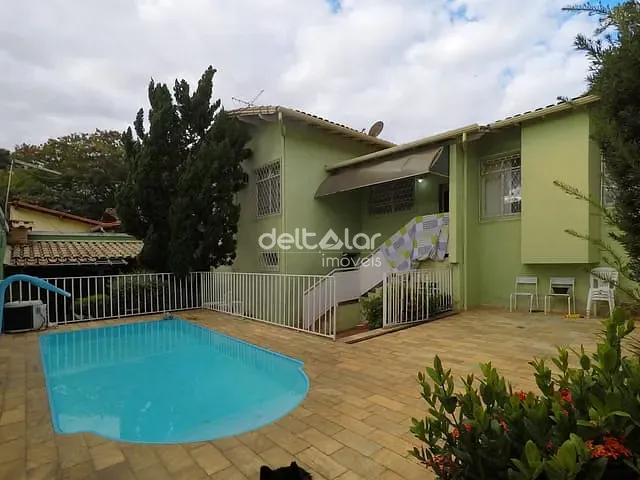 Casa com 360m² 5 quartos e 2 banheiros, à venda, no bairro Itapoã em Belo Horizonte