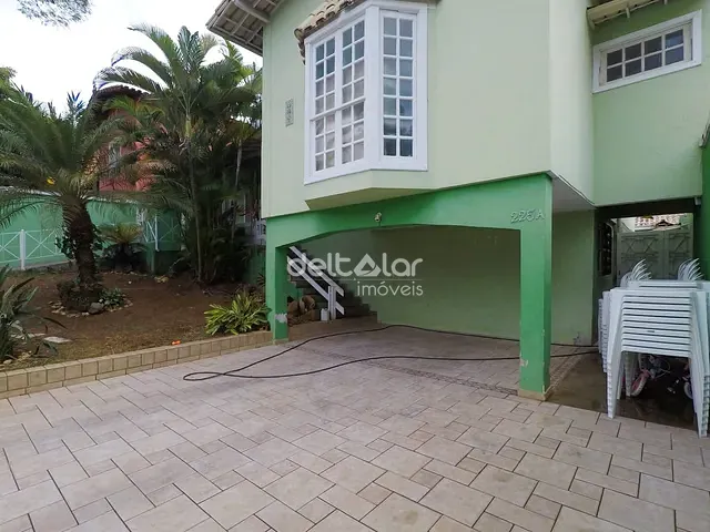 Casa com 360m² 5 quartos e 2 banheiros, à venda, no bairro Itapoã em Belo Horizonte