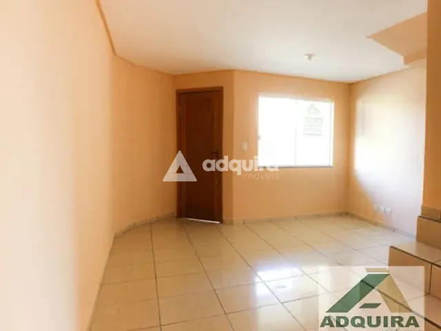Casa 2 quartos e 2 banheiros, à venda, no bairro Orfãs em Ponta Grossa