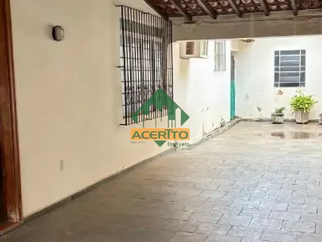 Casa com 523m² 3 quartos e 3 banheiros, à venda, no bairro Vila Mendonça em Araçatuba