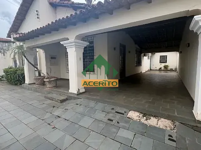 Casa com 523m² 3 quartos e 3 banheiros, à venda, no bairro Vila Mendonça em Araçatuba